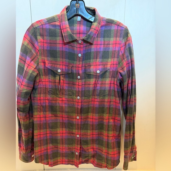 ibex Tops - IBEX flannel Button-Up Shirt in Olive Green and Pink